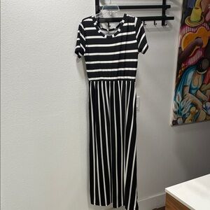 Black & White Striped Women’s Midi Dress